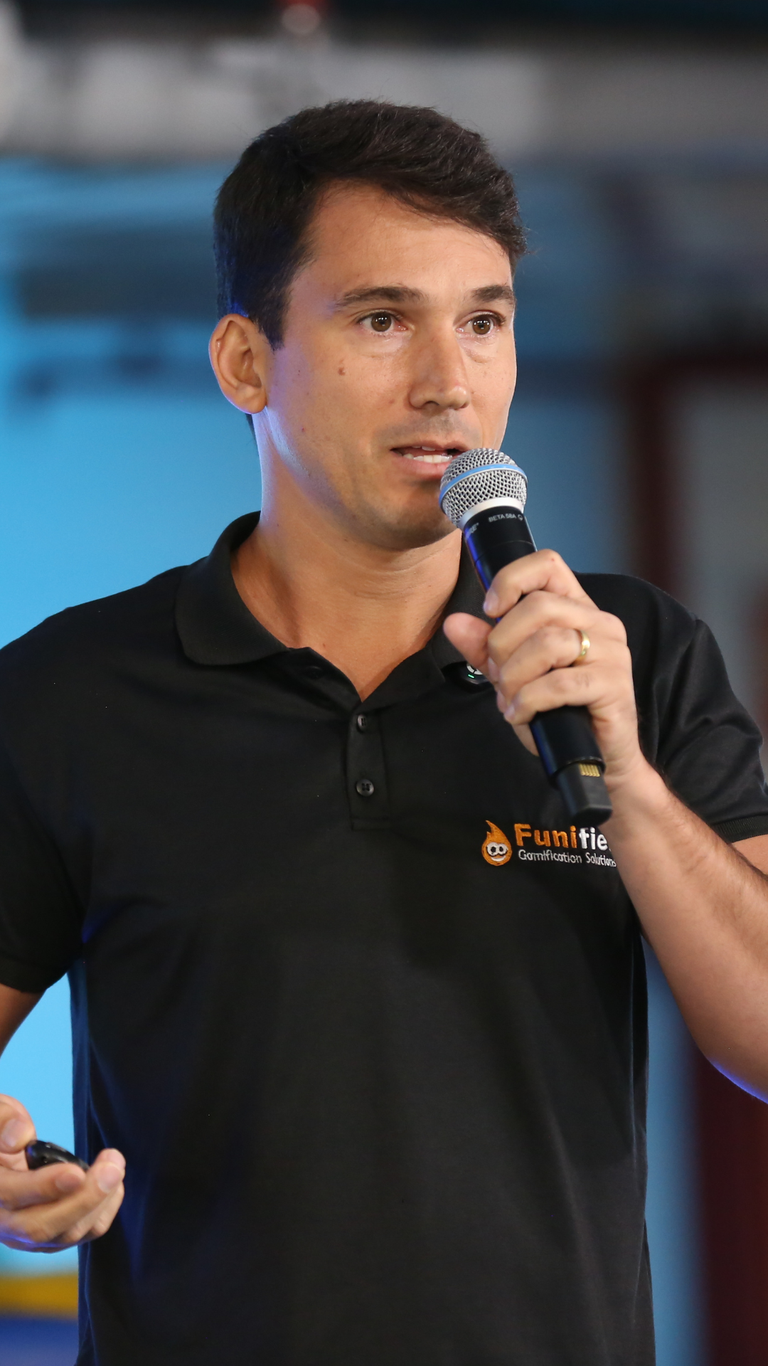 Ricardo Lopes Costa palestrando